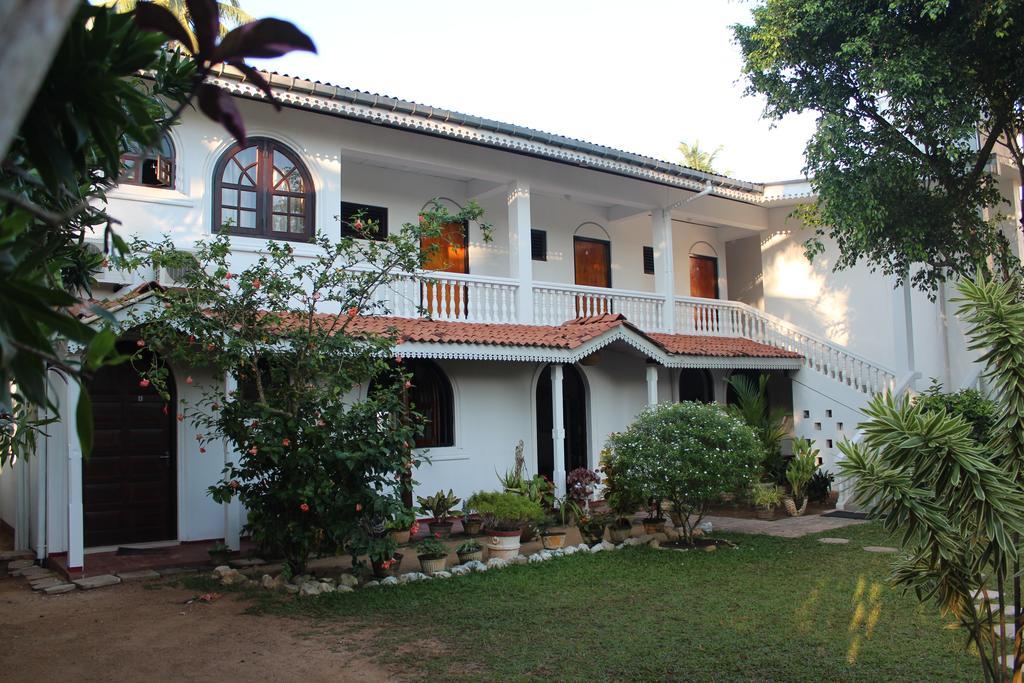 Hideaway Hikkaduwa Hotel Bagian luar foto